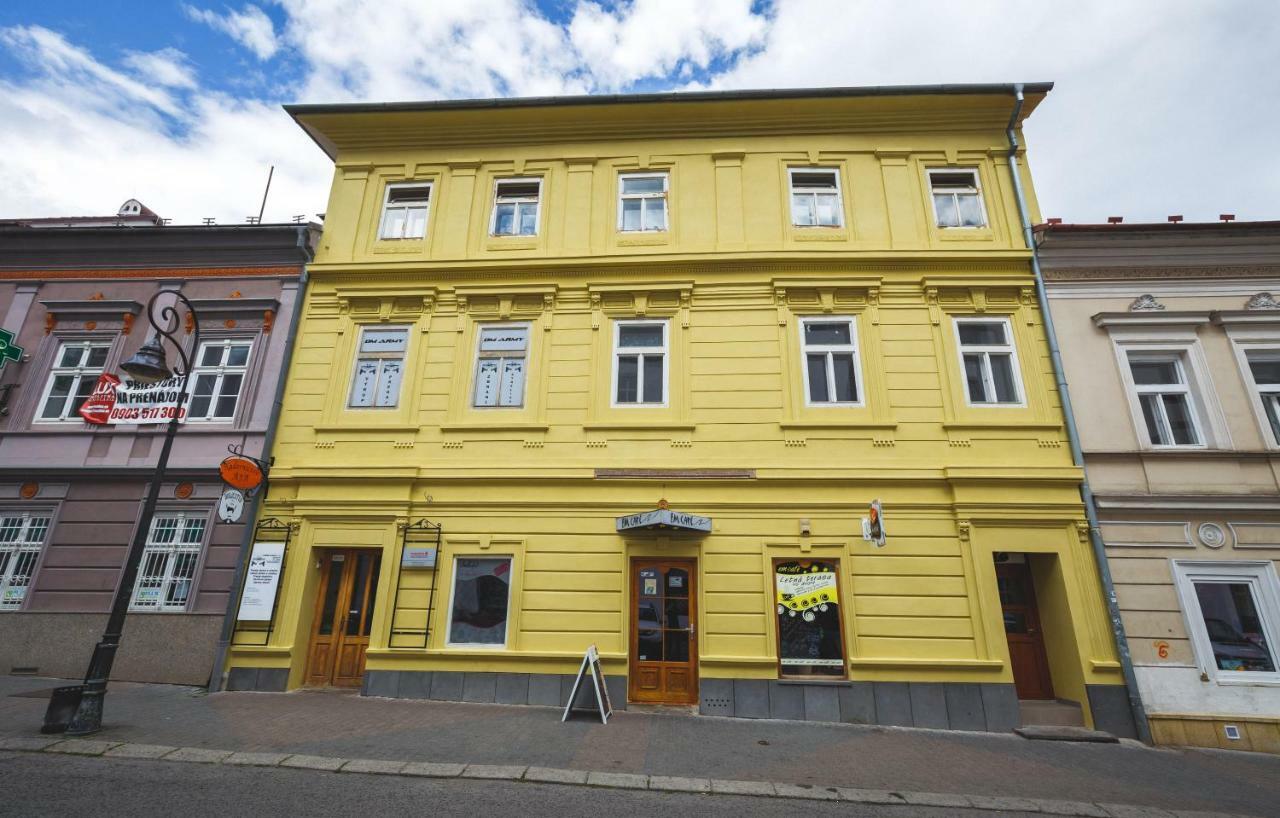 Apartman Centrum バンスカー・ビストリツァ エクステリア 写真